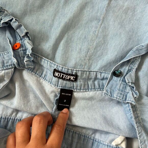 Hot Topic Denim Overall Romper Shorts Women’s Size 2 Mushroom Embroidered Cottag - Picture 4 of 11